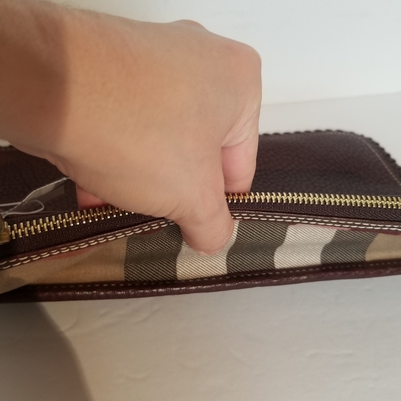 Burberry Checker And Brown Leather Clutch! - Picture 16 of 16